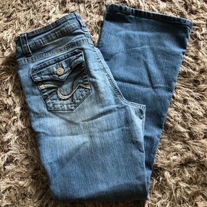 Woman’s Lei jeans